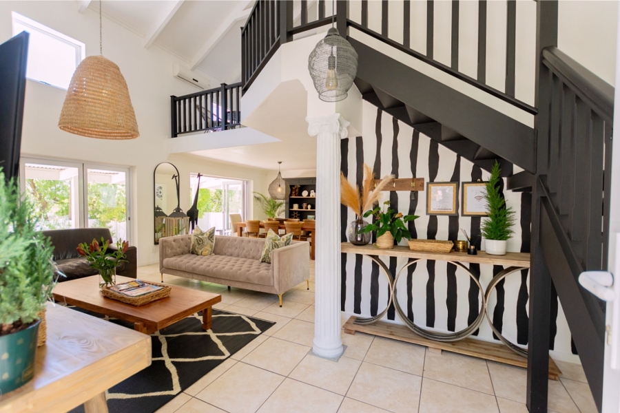 4 Bedroom Property for Sale in Riebeek Kasteel Western Cape